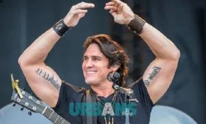 Country star Joe Nichols performing on stage - Joe Nichols net worth continues to grow through his successful music career